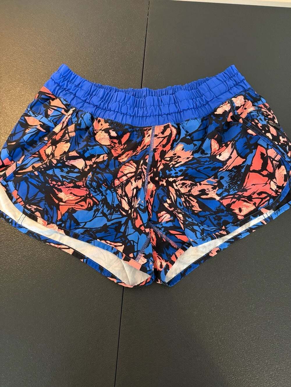 Lululemon Women's Tracker Short IV in Paint Storm Harbor Blue Multi